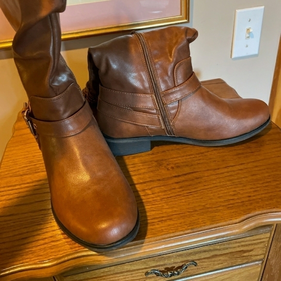 NWOT XOXO Gorgeous Boots 8 - Picture 3 of 4